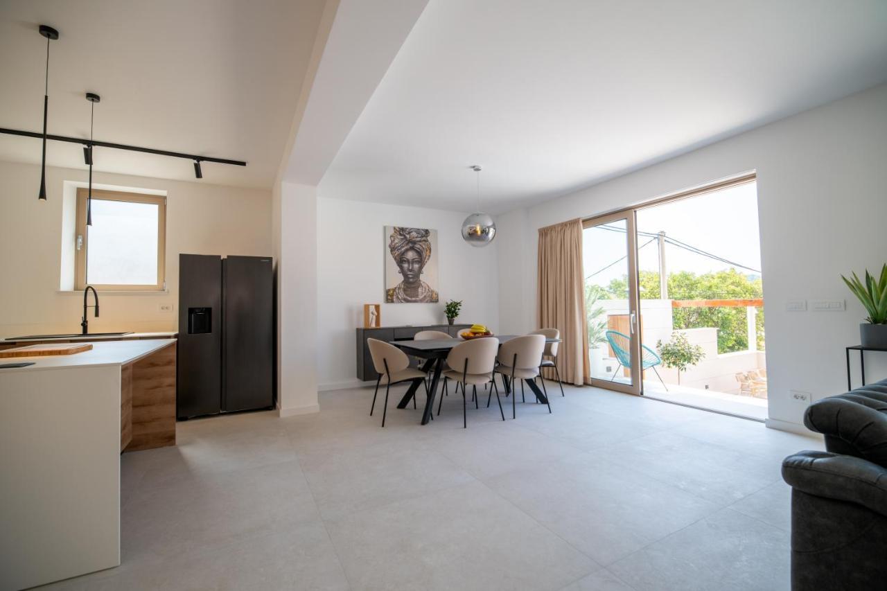 Brand New Villa Carmelita Exclusive With Free Smart Car 두브로브니크 외부 사진